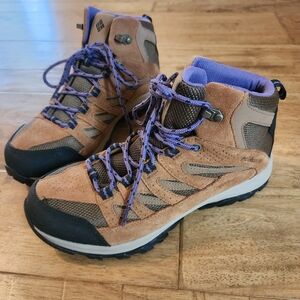 LIKE NEW Columbia Waterproof Hiking Boots Size 10